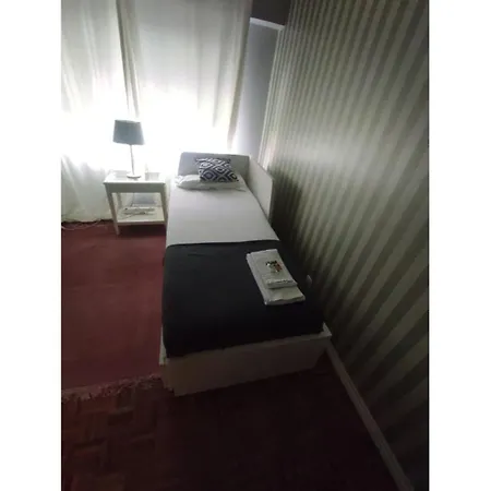 Apartmán Large Contemporary With Three-bedroom