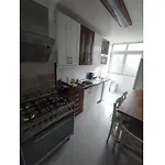 Large Contemporary With Three-bedroom Apartment *