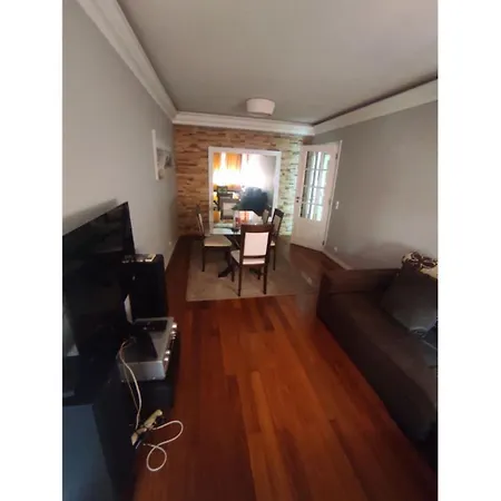 Large Contemporary With Three-bedroom * リスボン