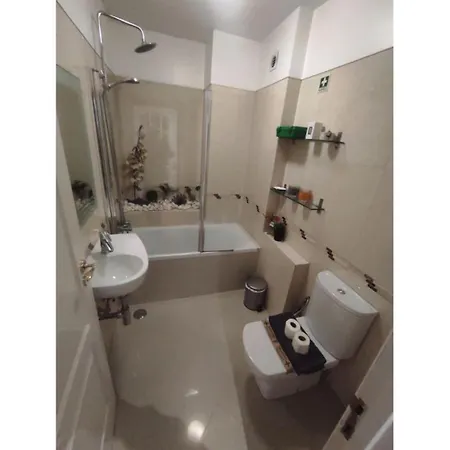 Large Contemporary With Three-bedroom * Lissabon